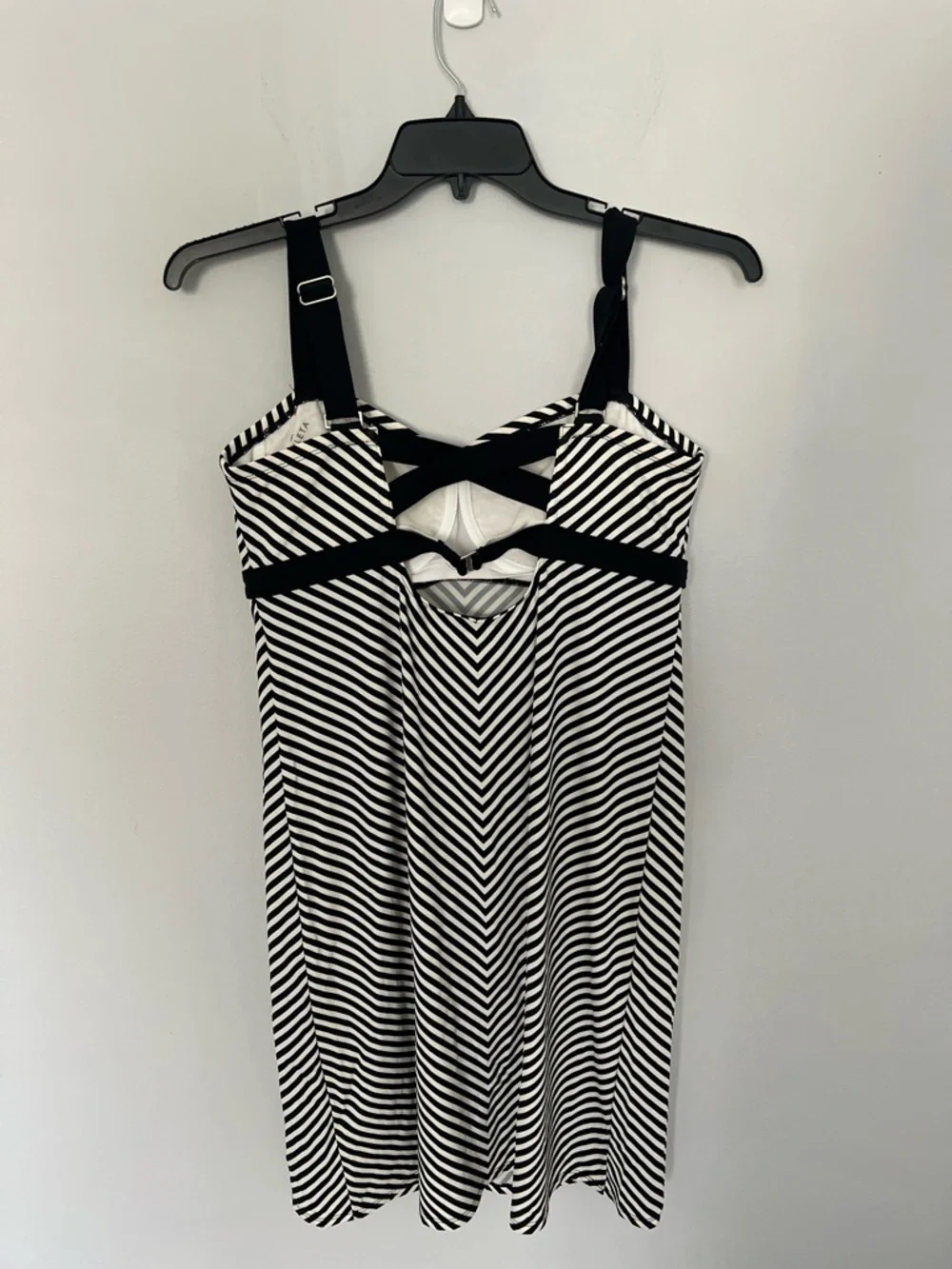 Athleta Stripe Pura Swim Dress size 38 B/C EUC - Picture 4 of 8